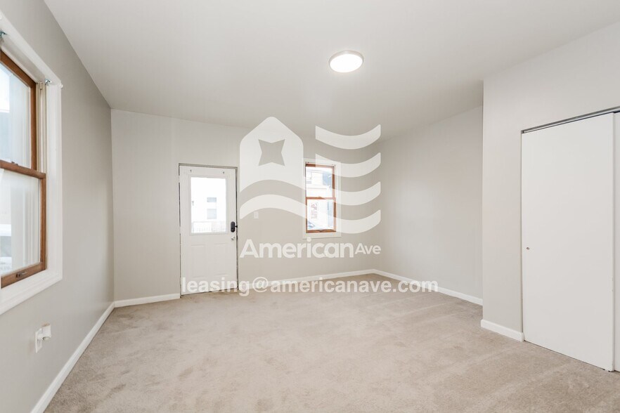 Building Photo - 415 Thornton St