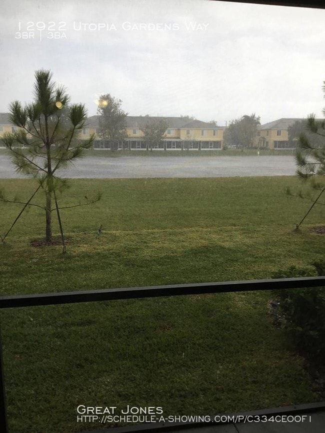 Building Photo - 12922 Utopia Gardens Way