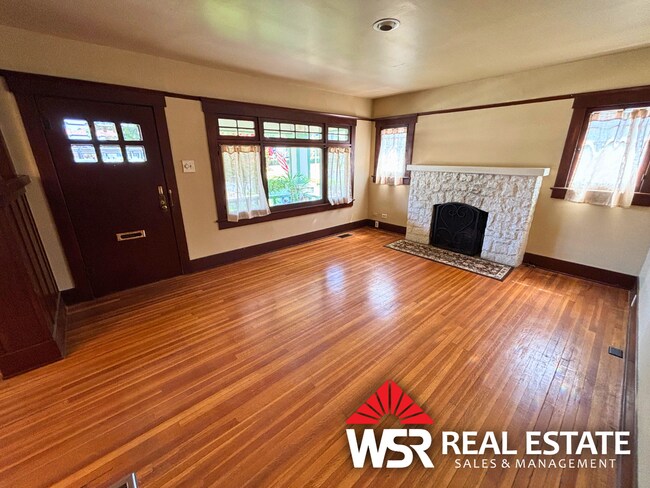 Building Photo - Prime Riverside Location in Wood Streets A...