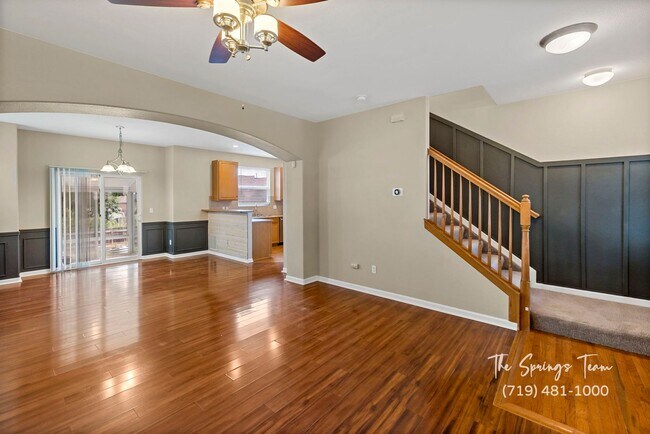 Building Photo - CHARMING, RECENTLY REMODELED 3BD HOME w/ E...