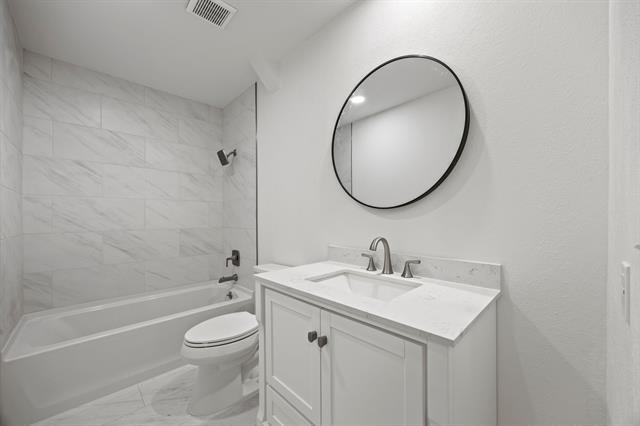 Building Photo - 3205 Bandolino Ln