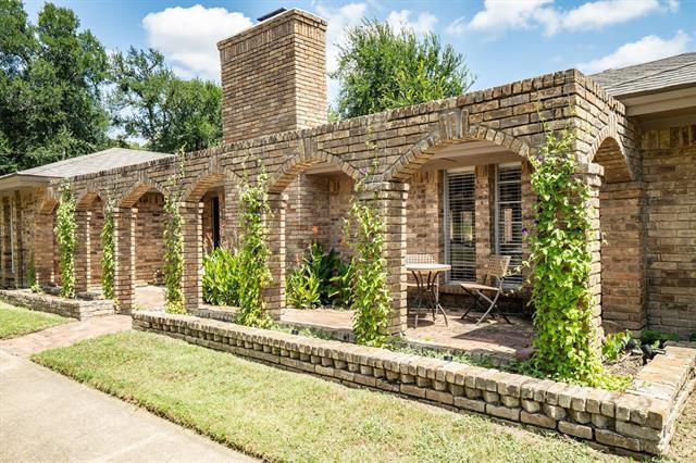 Building Photo - 2016 Pembrooke Pl