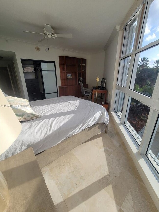 Building Photo - 6051 N Ocean Dr