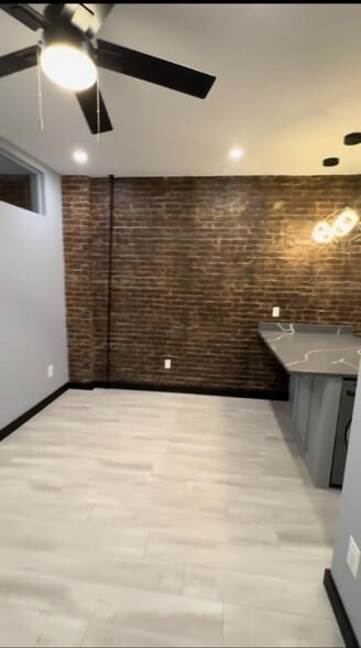 Building Photo - 309 W 97th St