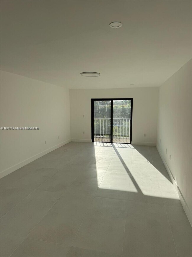 Building Photo - 2939 Indian Creek Dr