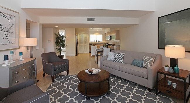 Building Photo - The ViewPoint in Oceanside