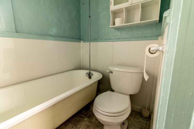 Building Photo - 1314 E Platte Ave