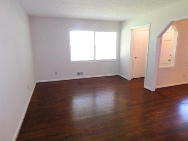 Building Photo - 879 Forest Ridge Dr SE