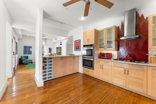 Building Photo - 315 Fairview St