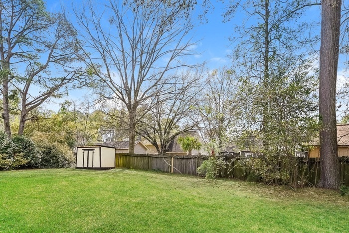 Building Photo - 405 Crestwood Dr