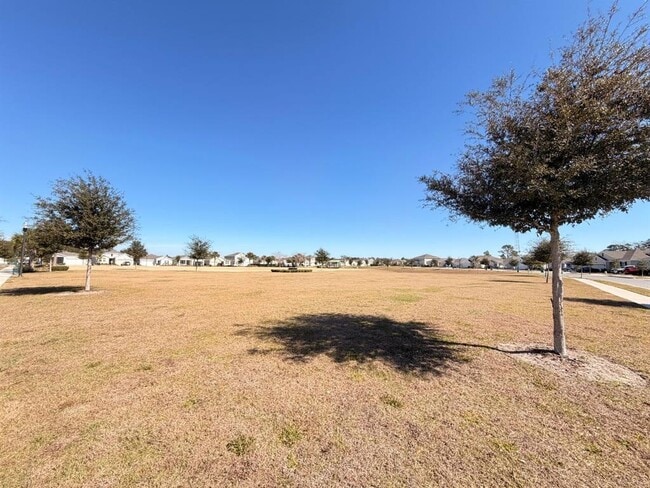 Building Photo - 9412 Revere Ave