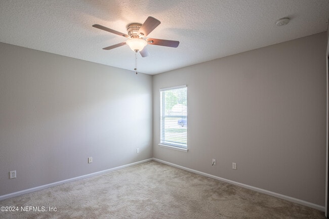 Building Photo - 6567 Chester Park Dr