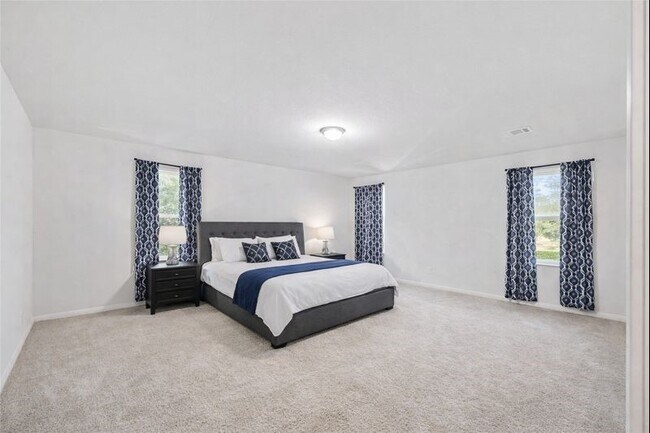 Building Photo - 15689 Del Norte Dr