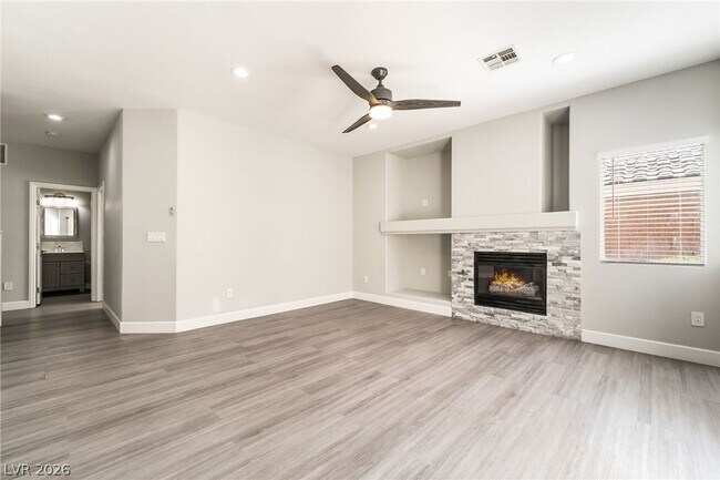 Building Photo - 1583 Comfort Hills St