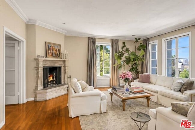 Primary Photo - 1416 Havenhurst Dr