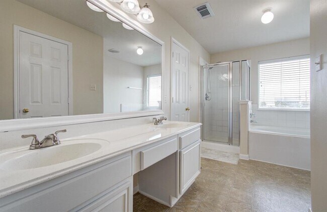 Building Photo - 9007 S Ferndale Pl Dr
