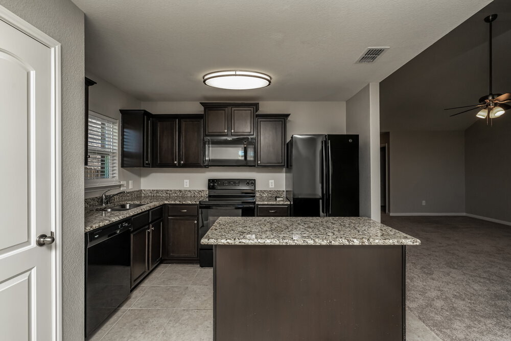 Building Photo - 157 Aaron St