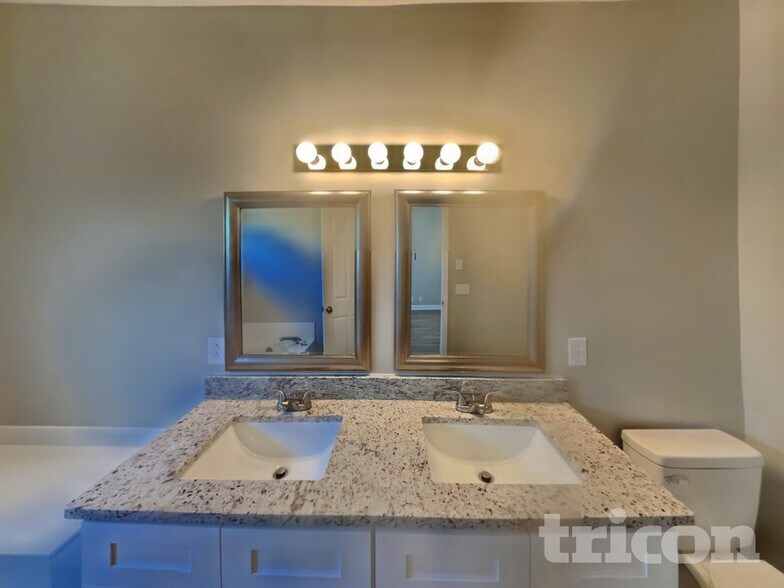 Building Photo - 6640 Sugar Valley Dr