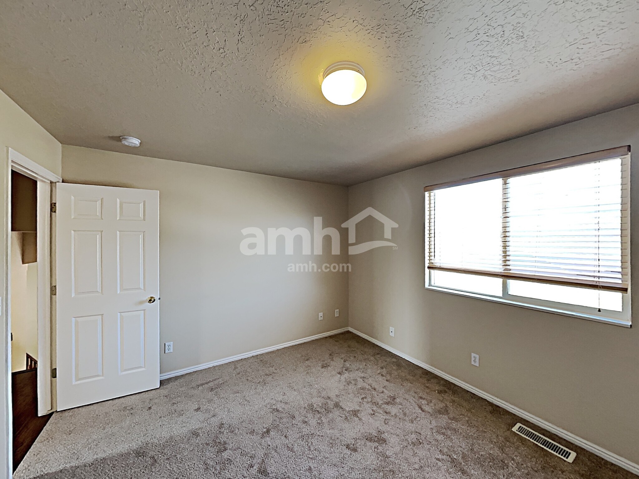 Building Photo - 125 S 150 W