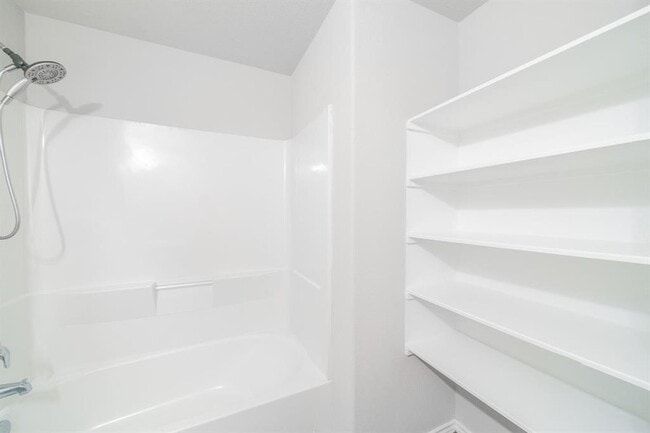 Building Photo - 5515 Peralta Mills Way