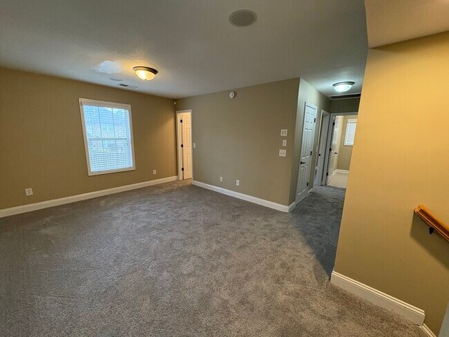 Building Photo - 113 Winning Ticket Dr