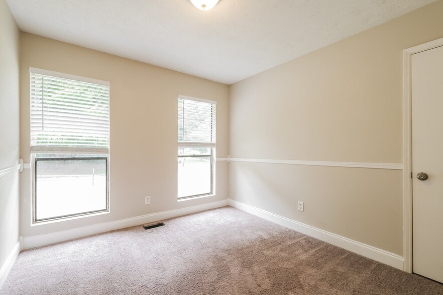 Building Photo - 4910 Brookstone Pkwy