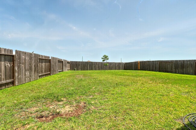 Building Photo - 21402 Wimborne Glen Wy