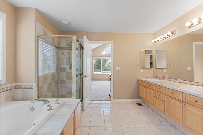 Building Photo - 625 S Snowmass Cir