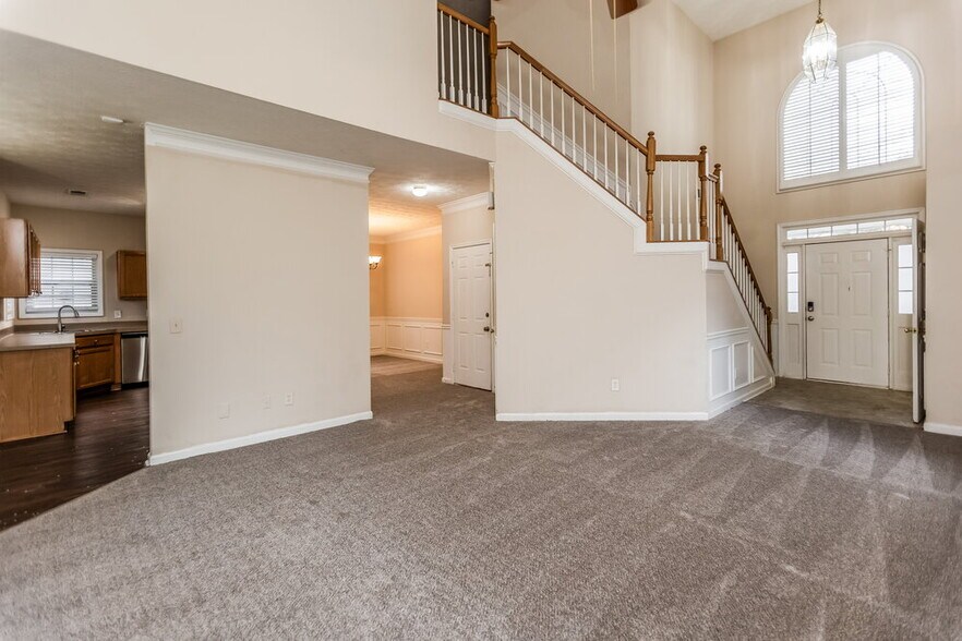 Building Photo - 169 Weatherstone Dr