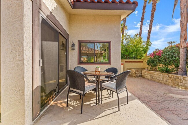 Building Photo - 44350 Michigan Ct