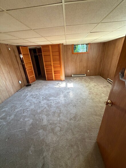 Building Photo - 100 Pilgrim Ave