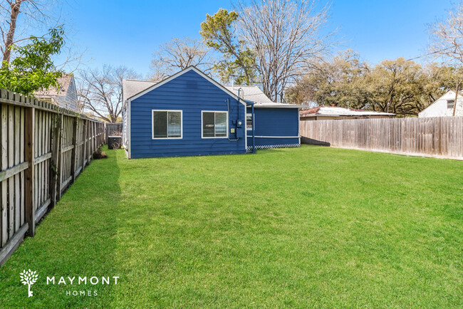 Building Photo - Updated 3-Bedroom Home