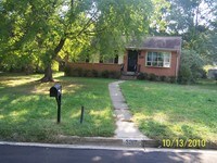 Building Photo - 3919 Redstone Dr