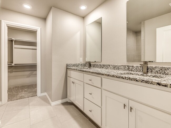 Building Photo - Newer Home + Deer Creek Schools + Storm Shelter