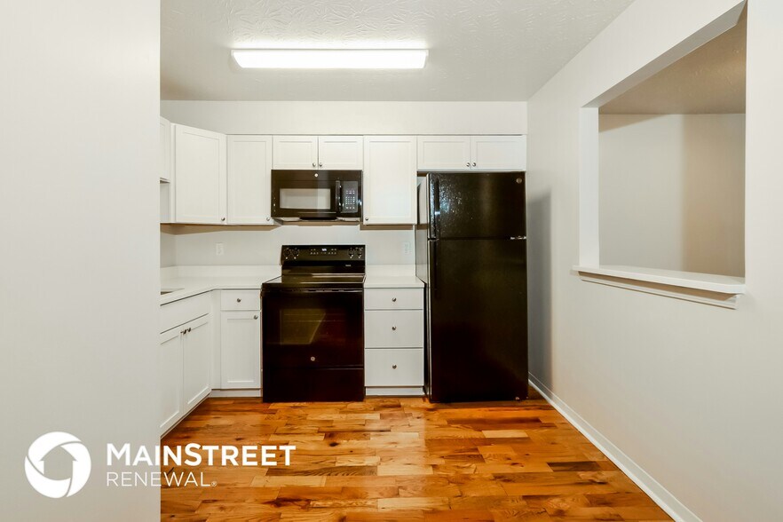 Building Photo - 1339 S 28th St