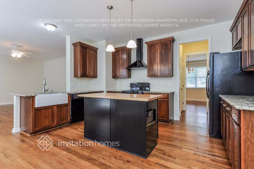 Building Photo - 4204 Prelude St