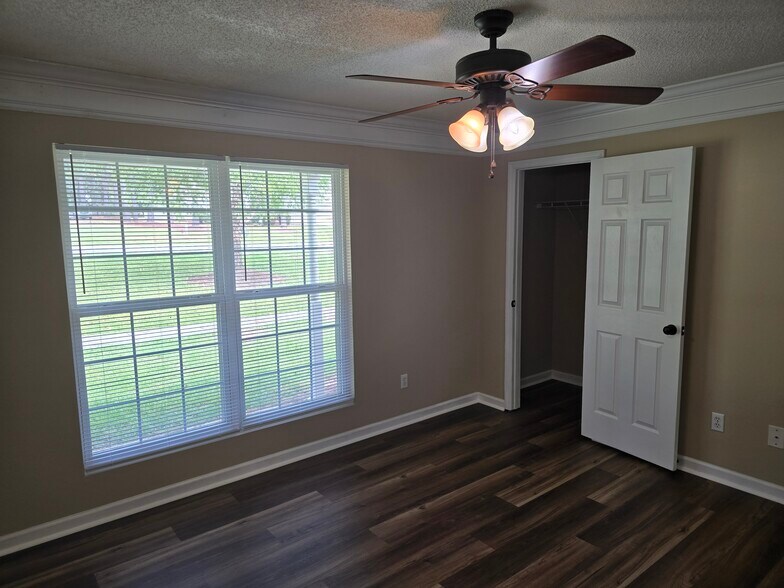 Bedroom #3 - 2065 Pinemount Blvd