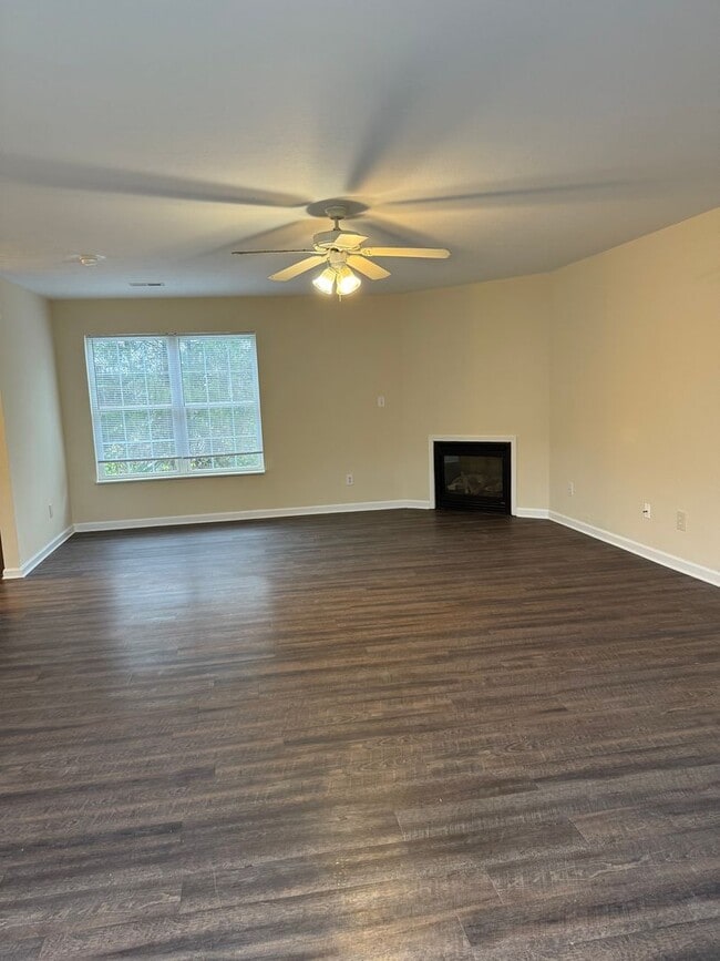 Building Photo - COMING SOON!!!!  Updated 4 Bedroom 2.5 Bath house in convenient West Knoxville location