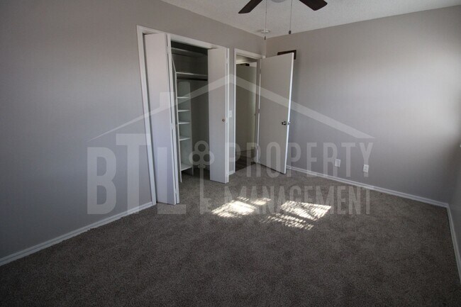 Building Photo - Spacious 3BR Home in Branson!