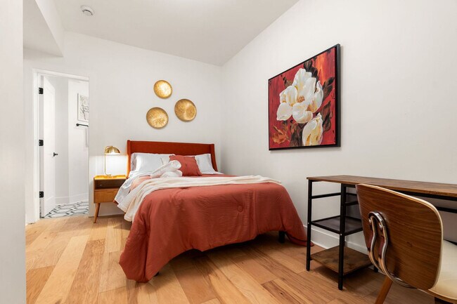 Building Photo - 618 W Patterson Ave