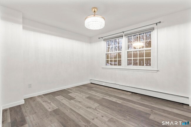 Building Photo - 125 Birchwood Dr