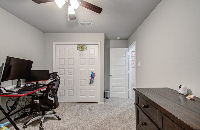 Building Photo - 3742 Canyon Shore Ln