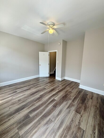 Building Photo - 4047 Sansom St