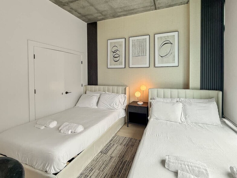 Building Photo - 1247 N 2nd St