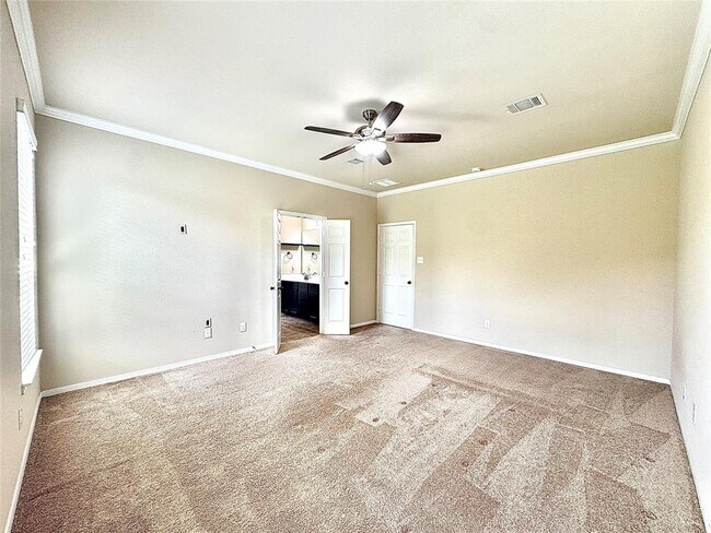 Building Photo - 10007 Red Tamarack Ln