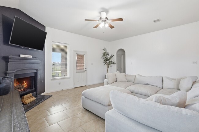 Building Photo - 23207 Verona View Ln