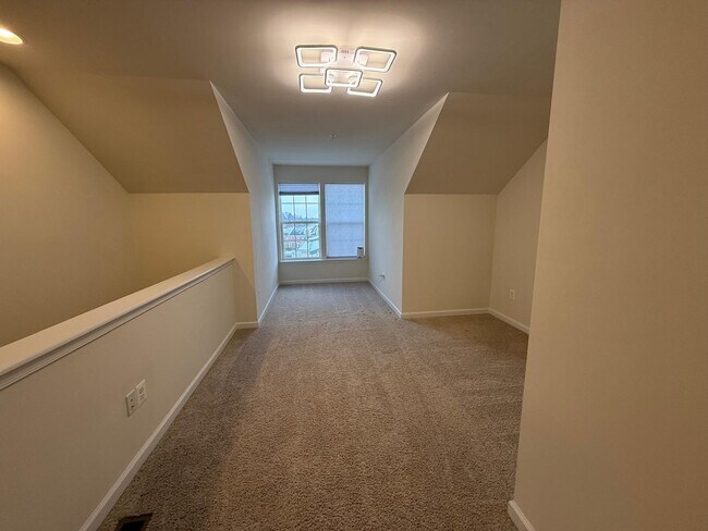 Building Photo - 23910 Catawba Hill Dr