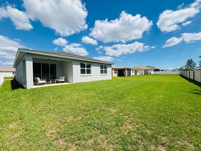 Building Photo - Calesa Township Sorrel Glen - Beautiful Home 4/3/2 2011 sqft ***Won't Last***