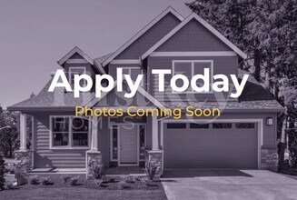 Building Photo - 1944 Colyn Avenue