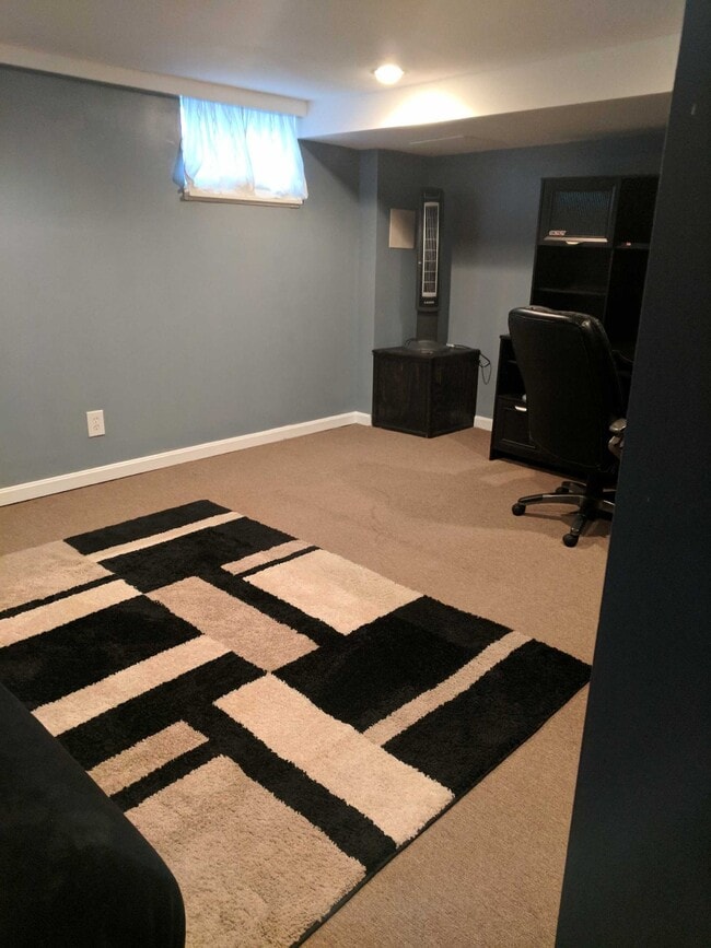 Building Photo - 1219 Brewster St